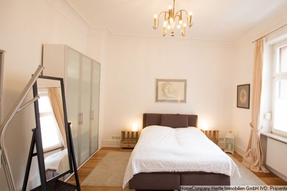 Liebevoll möblierte Wohnung mit 2 Balkonen für 2 – 12 Monate in der Wiehre