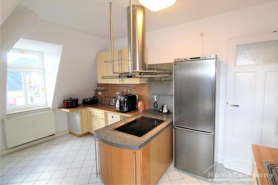 Möbliert/Furnished 3-Zimmer Maisonette Wohnung in Dresden-Striesen mit Balkon