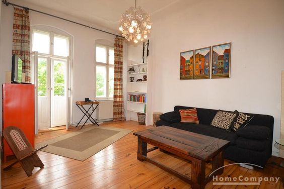 Freundliche 2-Zimmer-Wohnung mit Balkon in Berlin Schöneberg, möbliert