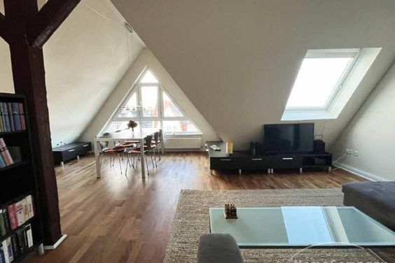 Tolle Wohnung mit 2 Schlafzimmern und Dachterrasse im Fesenfeld