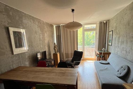***1,5-Zimmer-Wohnung mit Süd-Loggia in München-Schwabing-West