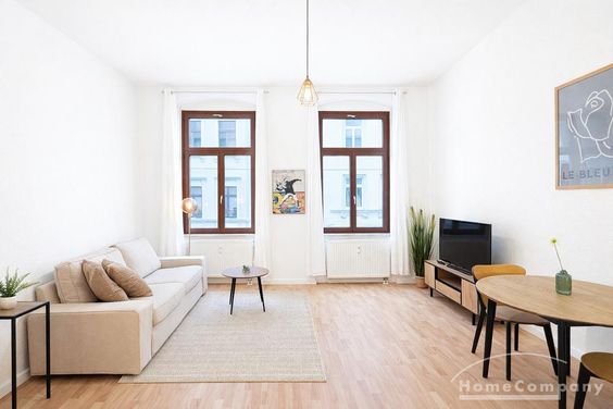 27477 HomeCompany Dresden Möbliert/Furnished 2-Zimmer Apartment in Dresden-Neustadt max. 2 Personen