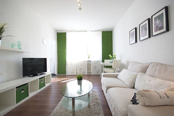 Ansprechende Wohnung mit Laminatboden, W-LAN möglich, zentrale, attraktiver Wohnlage, U-Bahn