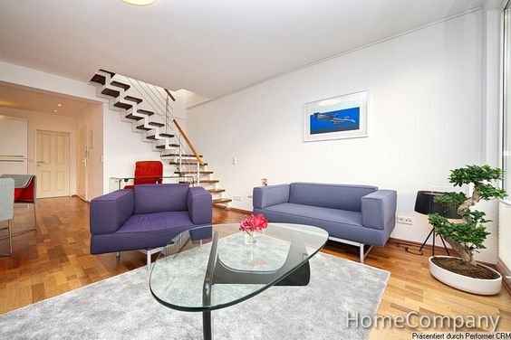 Above the city rooftops! Apartment with all mod cons, including roof balcony and wi-fi, in Düsseldorf’s Oberbilk district