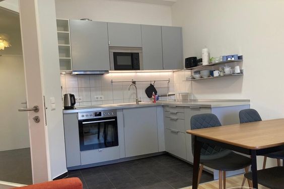 27622 HomeCompany Dresden Möbliert/Furnished 2-Zimmer Apartment in Dresden-Neustadt max.2 Personen