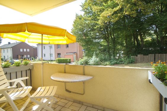 Erstbezug: Sehr schöne und komfortable Wohnung mit Balkon, neu eingerichtet, mit Komplettausstattung