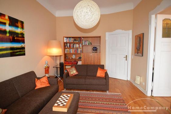 Helle 3-Zimmer- Wohnung iin der obersten Etage in Berlin Wilmersdorf, möbliert