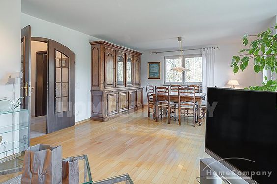 Gemütlich möblierte und sehr ruhig gelegene 3-Zimmer-Wohnung mit Balkon in Waldtrudering