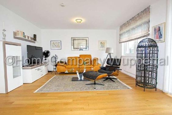 Hochwertige 2 Zimmerwohnung mit Balkon, DSL und PKW-Stellplatz in ruhiger Lage