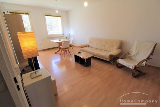20147 HomeCompany Dresden Möbliert/Furnished 3-Zimmer Wohnung mit 2 Schlafzimmer mit Balkon in Dresden-Strehlen max. 4 Personen