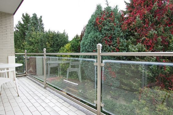 Apartment mit Balkon, Internetzugang, PKW-Stellplatz, in ruhiger Lage, kurze Fahrzeit zur City und zur A 43