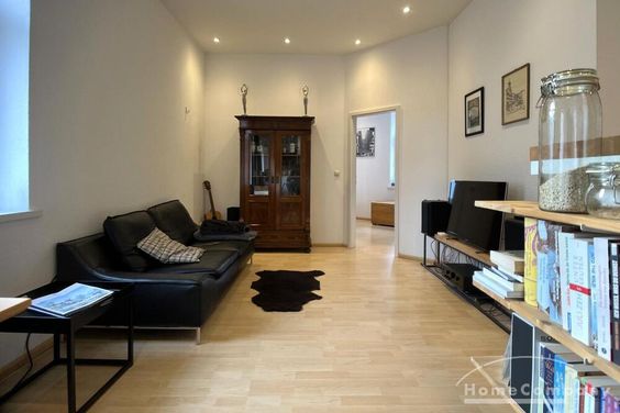 Niederrad (8060969) Schöne Zweizimmerwohnung mit individuellem Charme