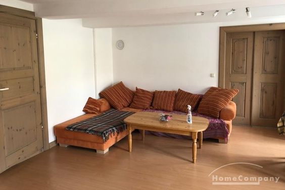 Schöne 5 Zi.Whg., möbl., gute Ausstattung. Innenhof zur Nutzung.