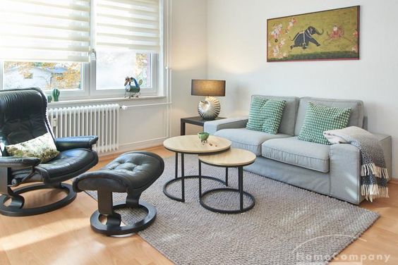 Befristete Vermietung: Großzügige Räume und möblierter Wohnkomfort in einer ruhigen Wohnstraße in Lokstedt