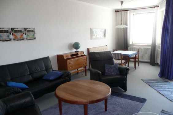 3 Zi.Whg., 3. Etage rechts, großer Balkon. Gute Lage in der Weststadt