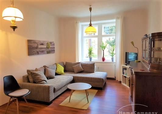 Möbliert/Furnished 2-Zimmer Apartment in Dresden-Friedrichstadt max. 4 Personen