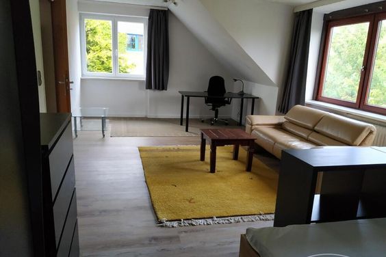 Zimmer Bild 2