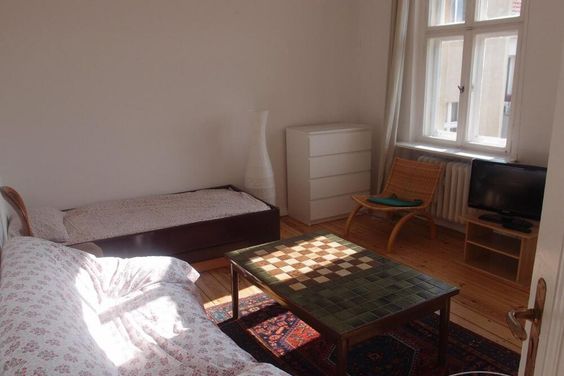 Neu renovierte 2-Zimmer-Wohnung in Berlin Charlottenburg, möbliert