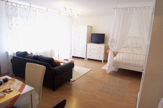 Möbliertes Apartment für 3-12 Monate in einem gepflegten Wohnhaus, Zähringen