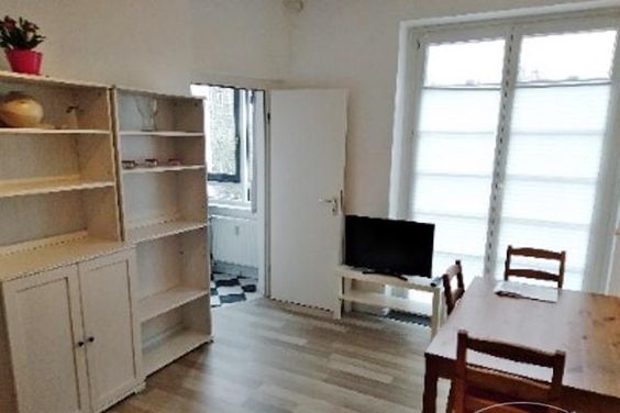 List-Oststadt, Modern möblierte Wohnung mit Balkon und Internet