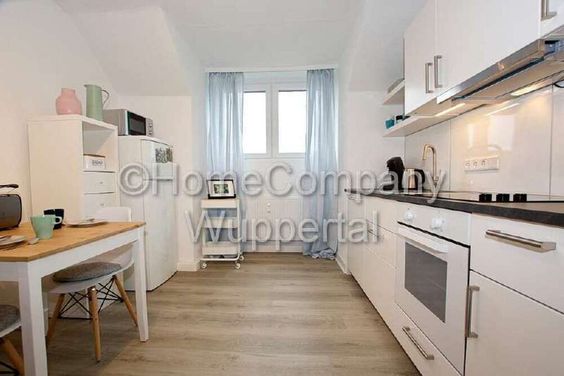 Moderne 2-Zimmerwohnung mit DSL und PKW-Stellplatz in Top-Lage