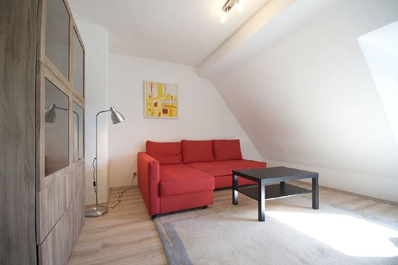 Moderne Wohnung Nähe Uni Essen und City, mit gutem Preis-Leistungs-Verhältnis und Straßenbahnanbindung
