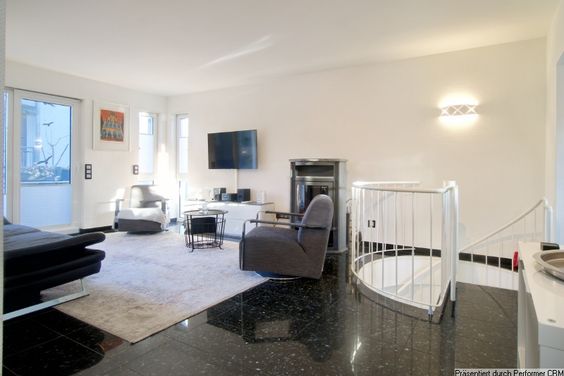 Modern, furnished two-bedroom apartment by the Unterbacher See lake, with balcony, garage parking space and much more