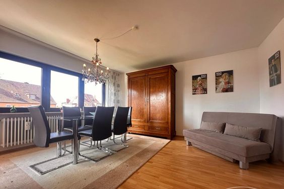**Sehr schöne 2 ZKB mit Balkon in Saarbrücken “Am Homburg**