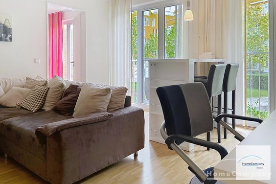 ***Modern möblierte 2-Zimmer-Wohnung mit Terrasse in Schwabing