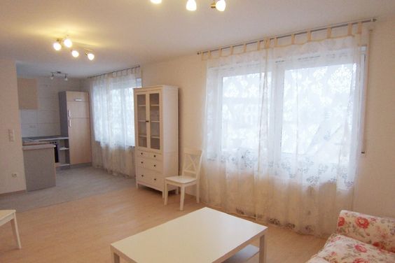 Angenehm und freundlich möbliert für 3-12 Monate in Gundelfingen