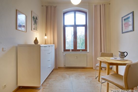 Geschmackvoll möblierte Apartmentwohnung in Düsseldorf Pempelfort, vis a vis Malkasten Park.