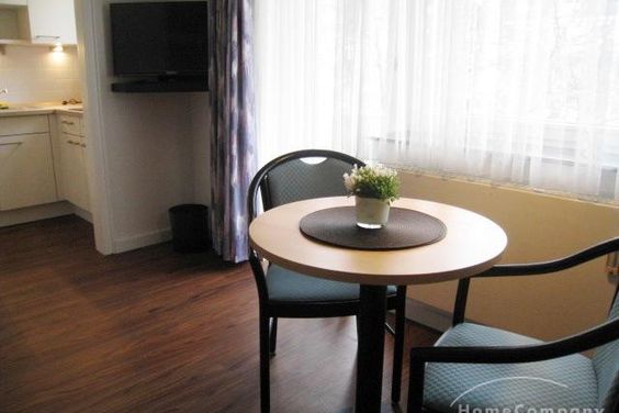 Zentrum,  Business-Apartment mit Boardingservice