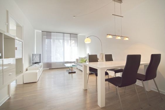Schicke möblierte 2-Zimmer Wohnung mit Balkon und Internet im Herzen von Rüttenscheid nahe U-Bahn „Florastraße“