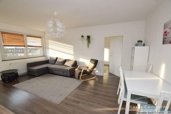 Nette 2 Zi. Wohnung mit Balkon in Schwachhausen.