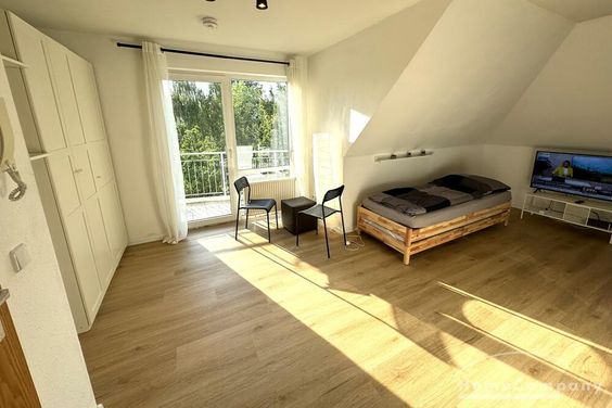 Möbliert/Furnished 1-Zimmer Apartment in Dresden mit Balkon Nähe Universität max. 2 Personen