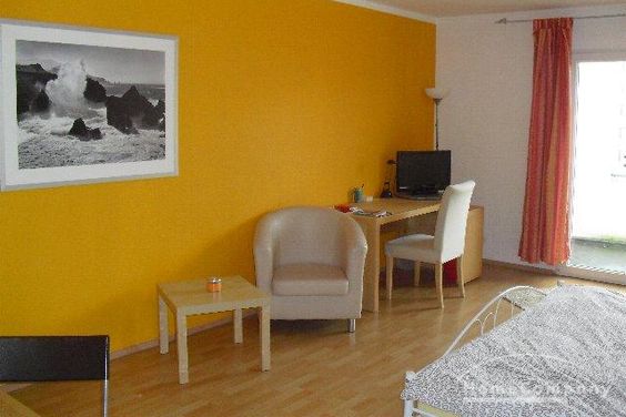 Nette und moderne 1-Zimmer Wohnung mit Balkon, Berlin Charlottenburg, möbliert