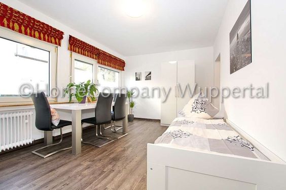 Komfortables Business-Apartment mit DSL und Reinigungsservice, Nähe City Wuppertal-Elberfeld