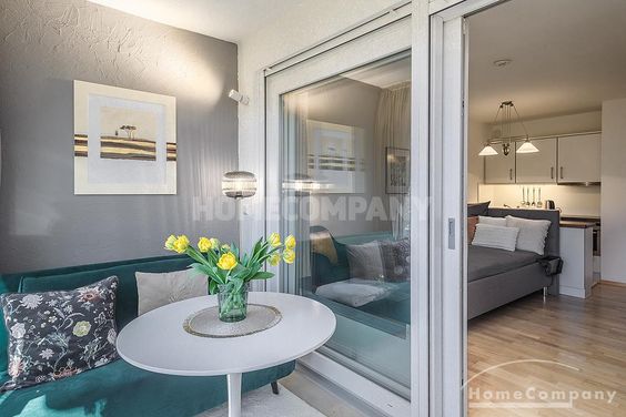 Modern möbliertes, helles 1-Zimmer-Apartment mit Wintergarten und eigenem Garten in Obermenzing