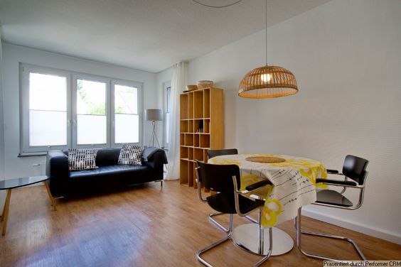Modern möblierte 2-Zimmerwohnung in Düsseldorf Grafenberg, schönes Haus, ruhige Lage und nur 8 Minuten in die City.