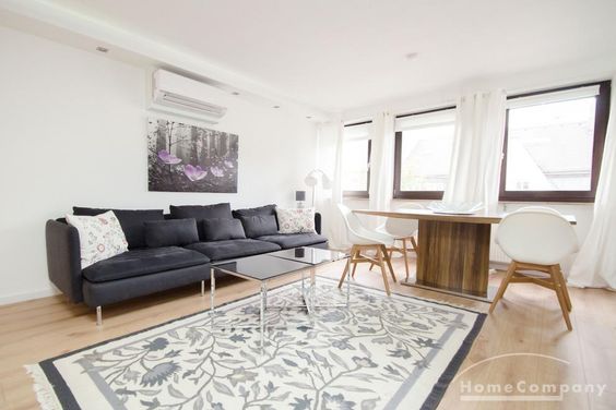 Modern möblierte 4-Zimmer-Wohnung mit Balkon in sehr zentraler Lage