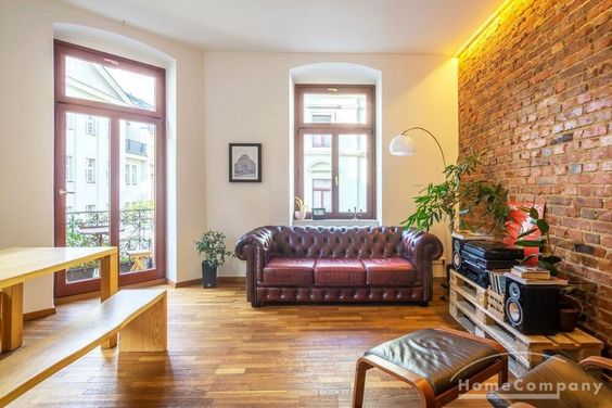 Möbliert/Furnished 3-Zimmer Apartment in Dresden-Neustadt max. 2 Personen