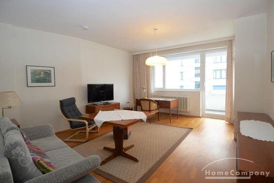 Helle, möblierte 2-Zimmer-Wohnung am Olivaer Platz, Berlin-Charlottenburg