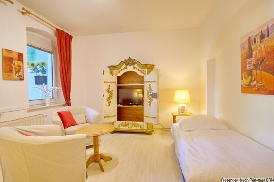 Alles da! Apartment mit kleiner Terrasse in zentraler Lage von Düsseldorf Pempelfort